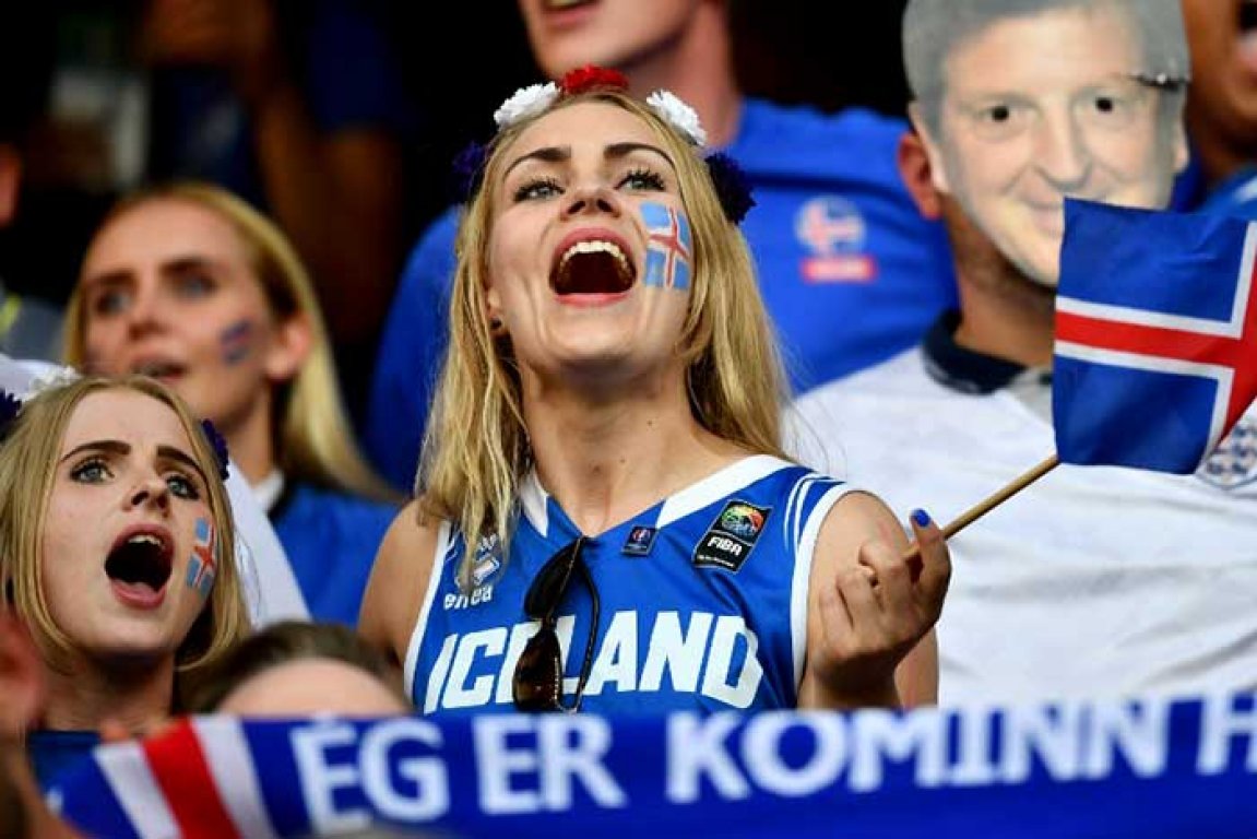 iceland-fans