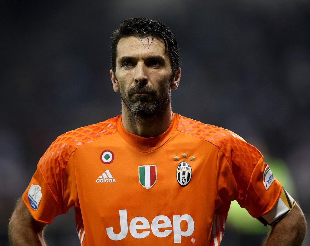 1200px-gianluigi-buffon-31784615942